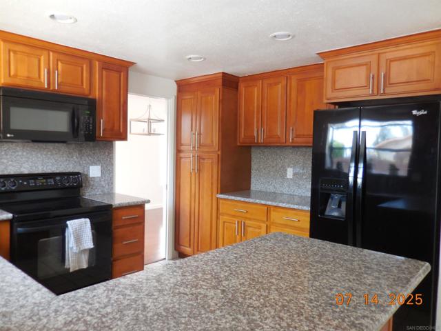 MLS #250033413SD image #7