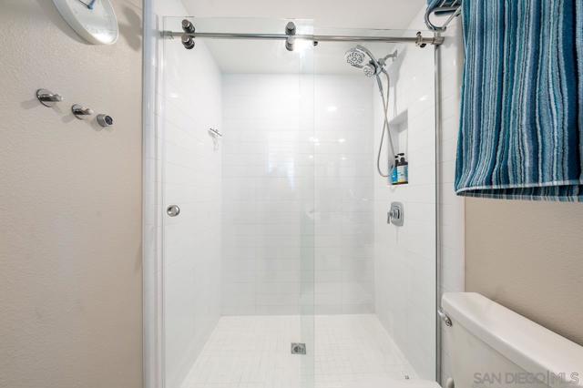 MLS #250033430SD image #15