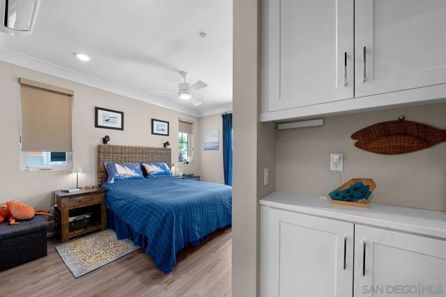 MLS #250033430SD image #17