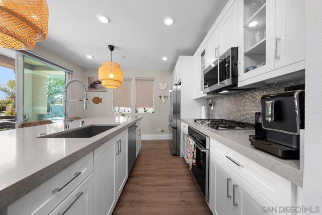 MLS #250033430SD image #5