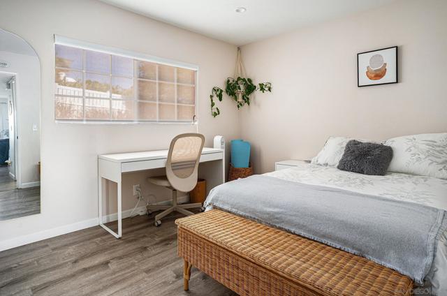 MLS #250033549SD image #13