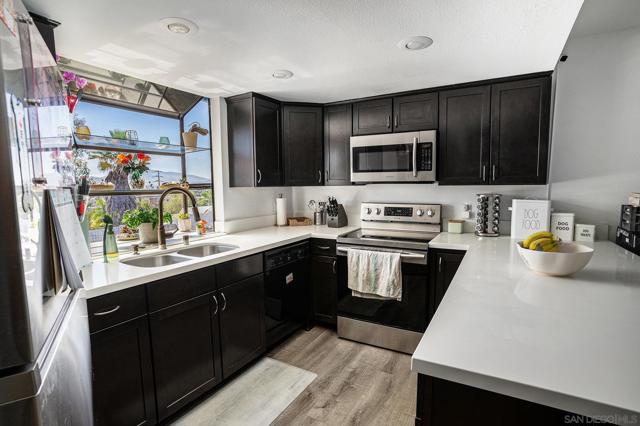 MLS #250033549SD image #4