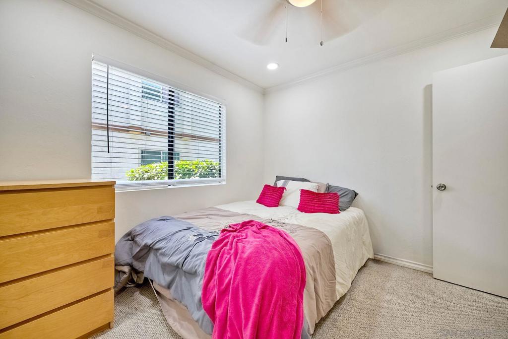 MLS #250034296SD image #11