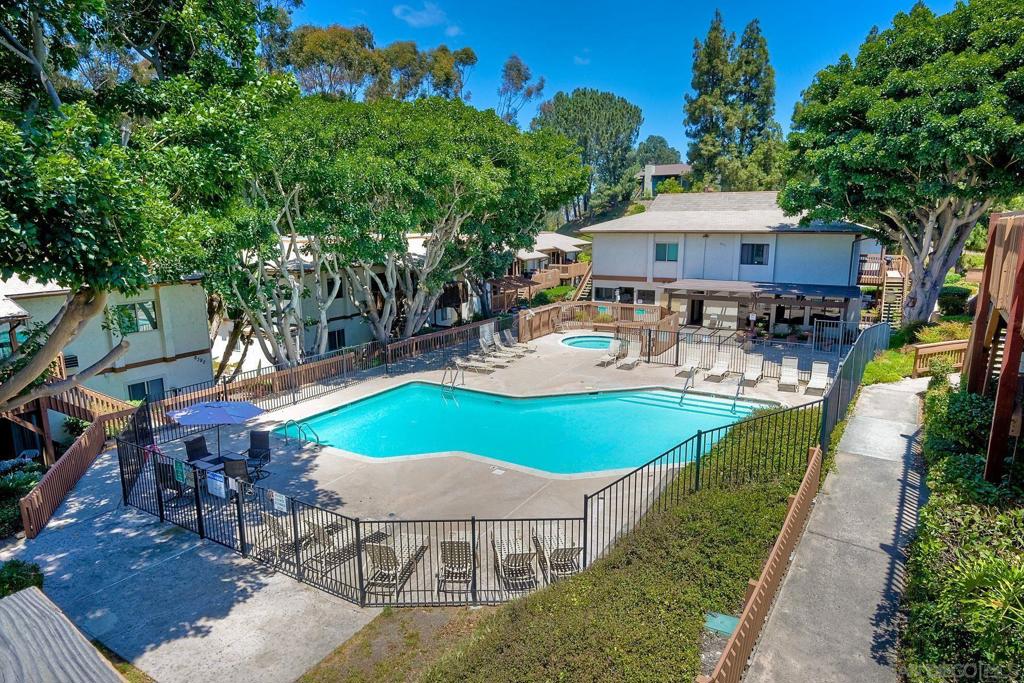 MLS #250034296SD image #12