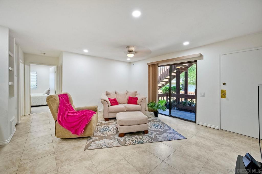 MLS #250034296SD image #4