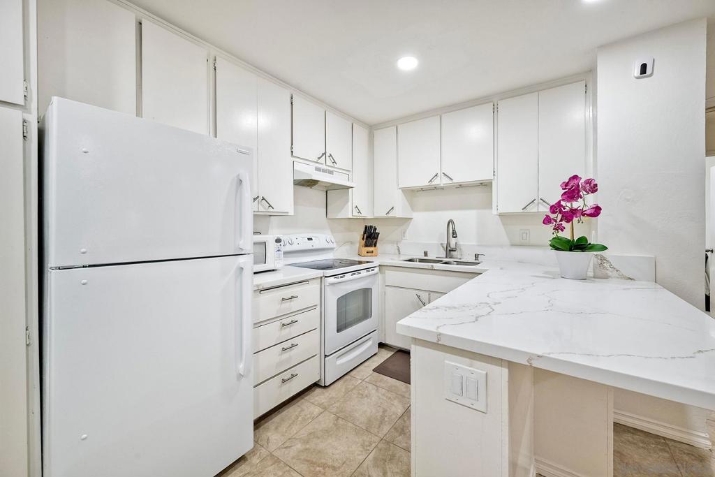 MLS #250034296SD image #5