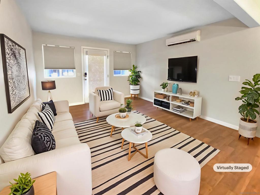 MLS #250034302SD image #1