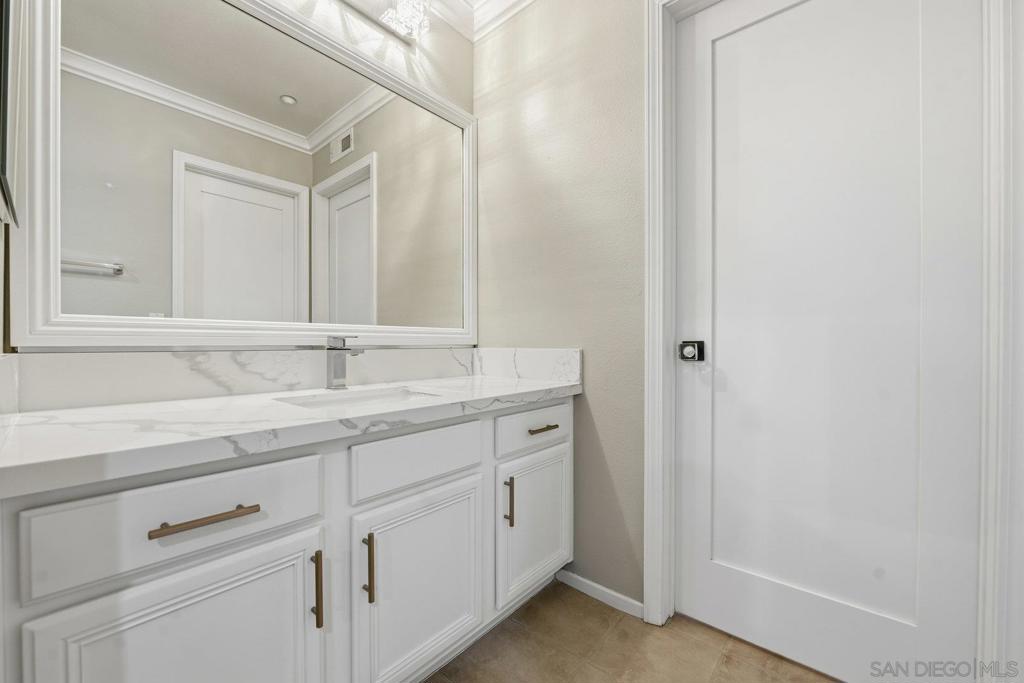 MLS #250034378SD image #23