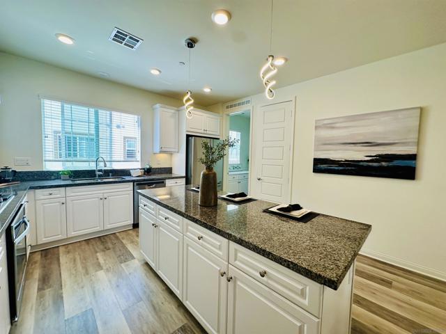 MLS #250034479SD image #11