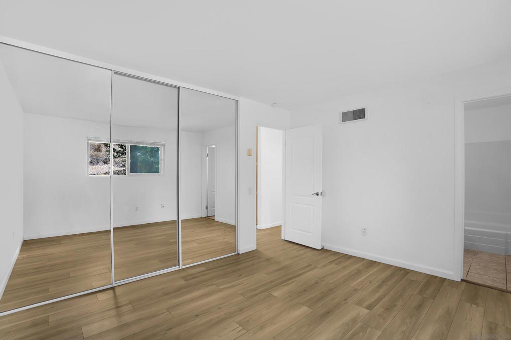 MLS #250034573SD image #12