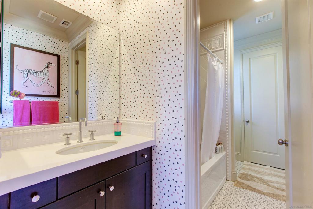 MLS #250034741SD image #28