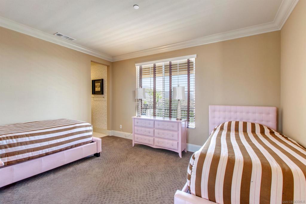 MLS #250034741SD image #29