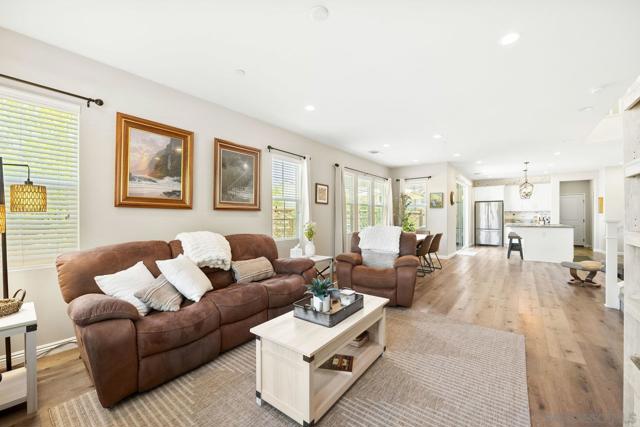 MLS #250035193SD image #4