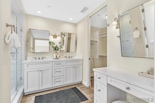 MLS #250035211SD image #18