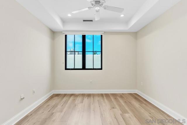 MLS #250035211SD image #22