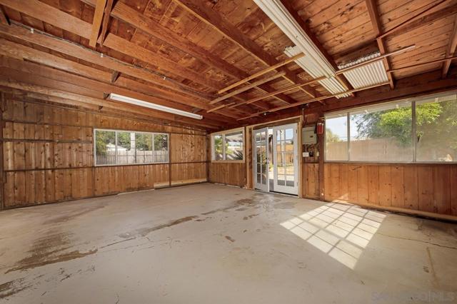 MLS #250035286SD image #16