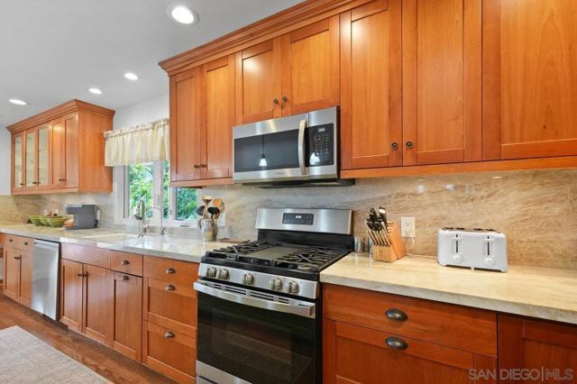 MLS #250035418SD image #9