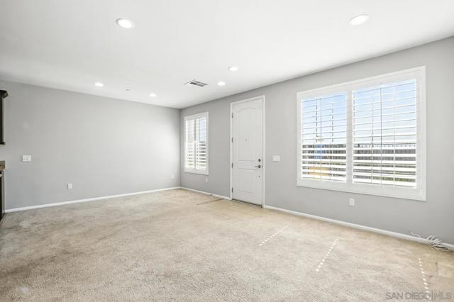MLS #250035449SD image #32