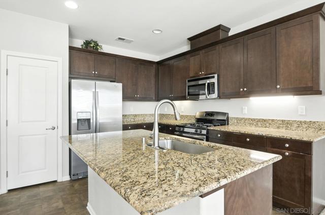 MLS #250035449SD image #5
