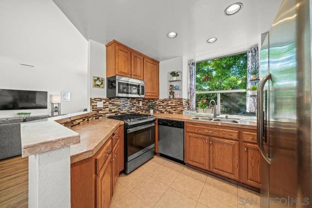 MLS #250035450SD image #12