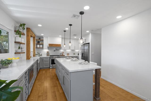 MLS #250035486SD image #5