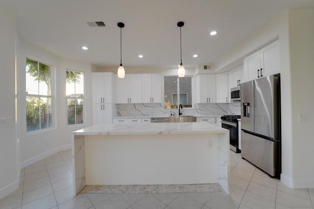 MLS #250035546SD image #16