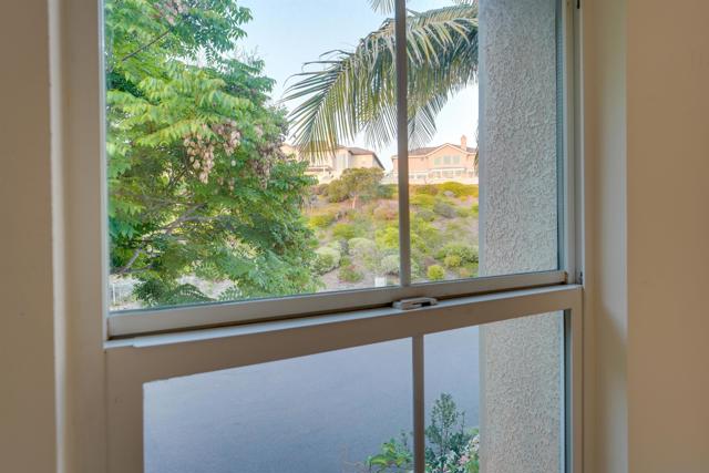 MLS #250035546SD image #36