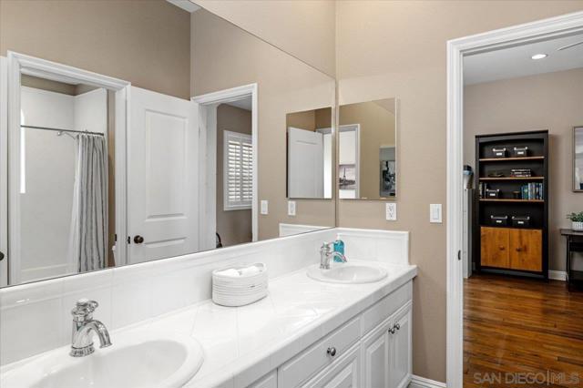 MLS #250035730SD image #41