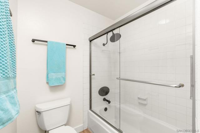 MLS #250035779SD image #31