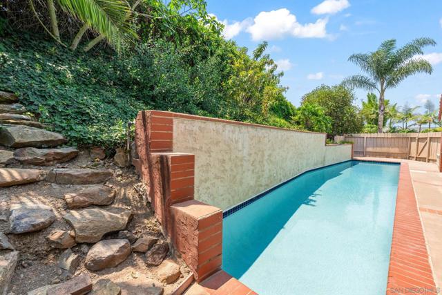 MLS #250035779SD image #39