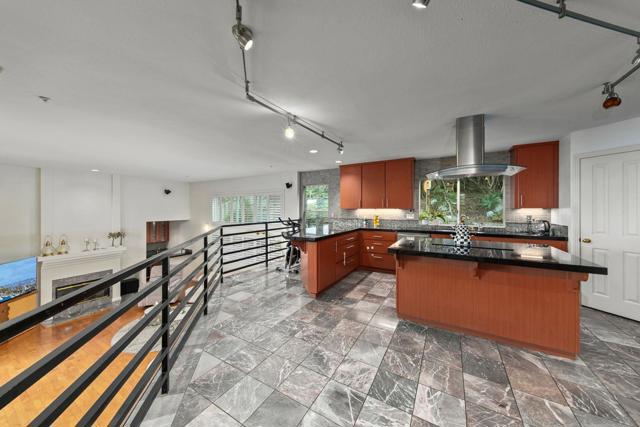 MLS #250035855SD image #16