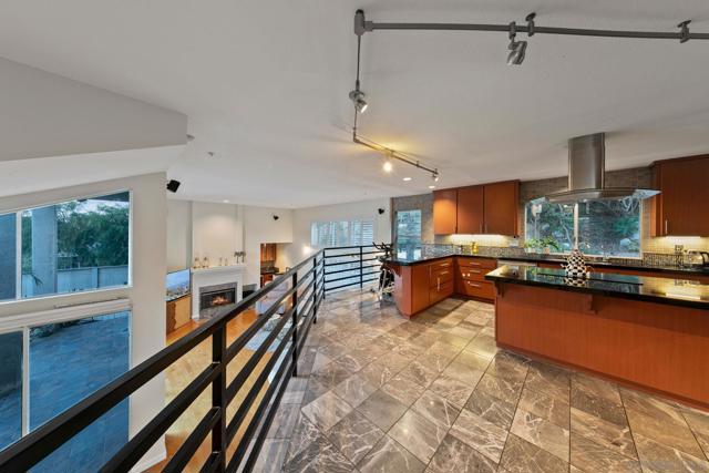 MLS #250035855SD image #22