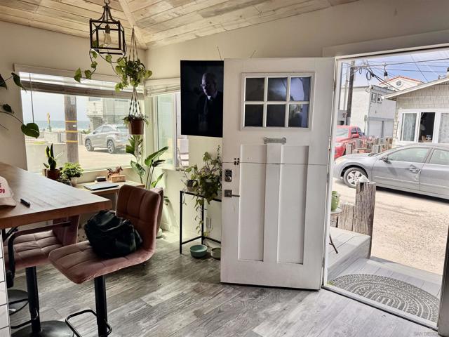 MLS #250035881SD image #1