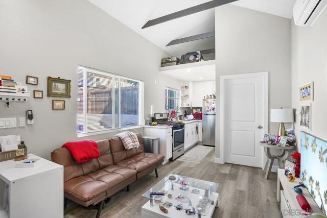 MLS #250035904SD image #5