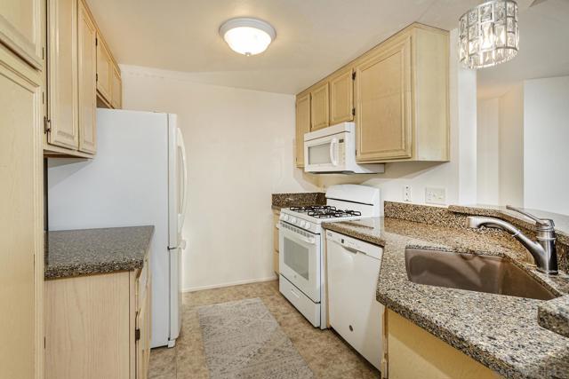 MLS #250035916SD image #11