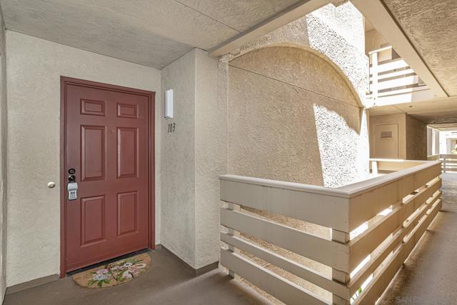 MLS #250035916SD image #16