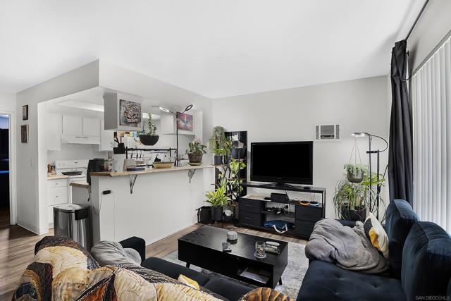 MLS #250035926SD image #14