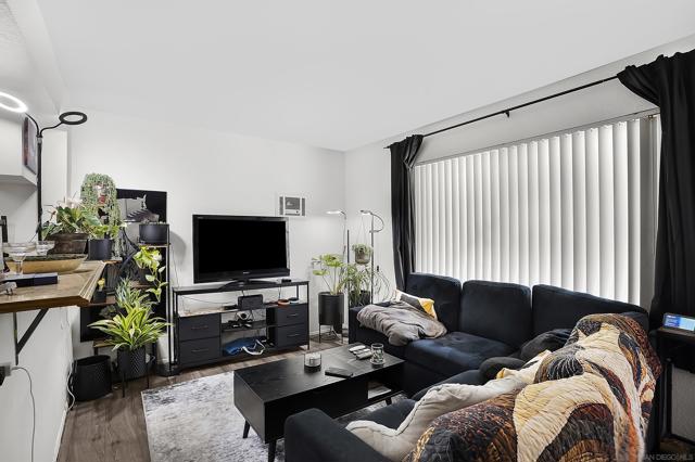 MLS #250035926SD image #15