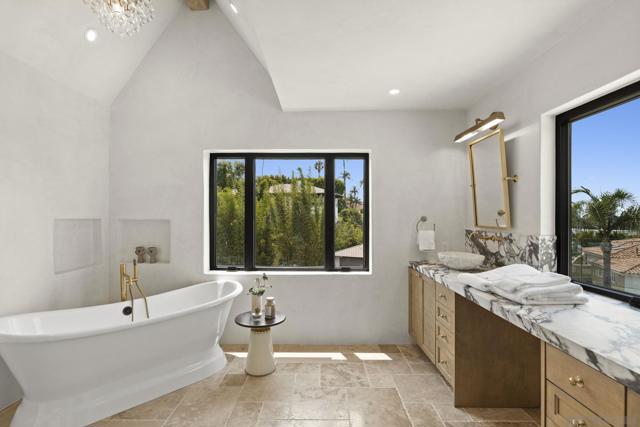 MLS #250035986SD image #15