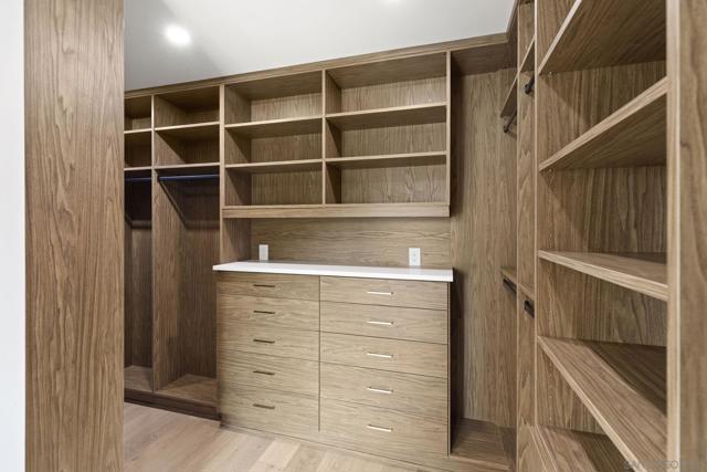 MLS #250035986SD image #17