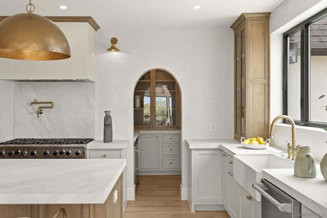 MLS #250035986SD image #9