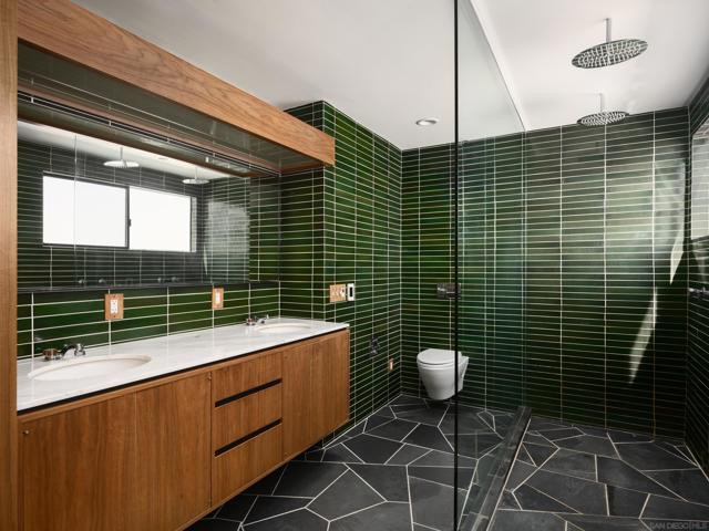 MLS #250036010SD image #18