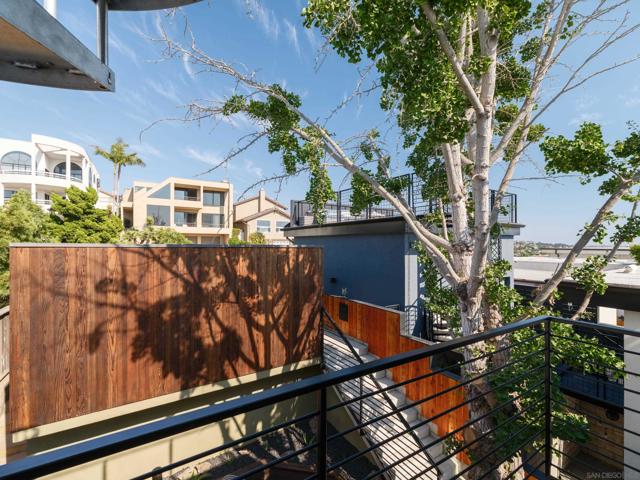 MLS #250036010SD image #27