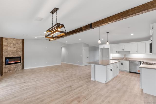 MLS #250036011SD image #17