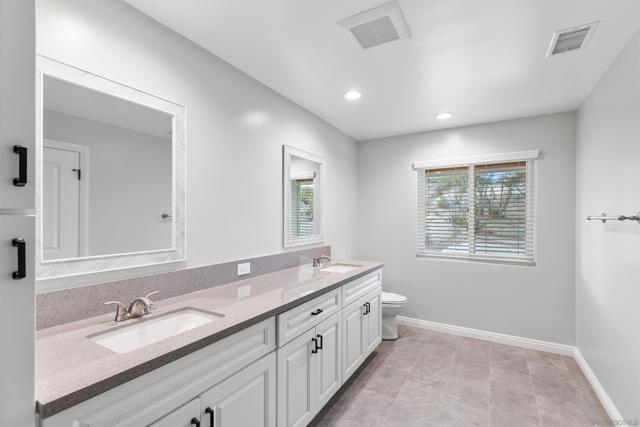MLS #250036011SD image #29