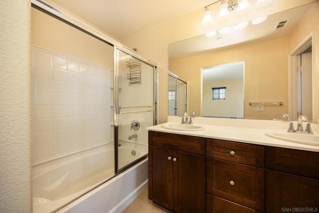 MLS #250036037SD image #13