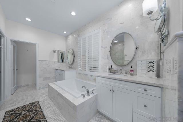 MLS #250036082SD image #12