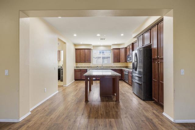 MLS #250036167SD image #11