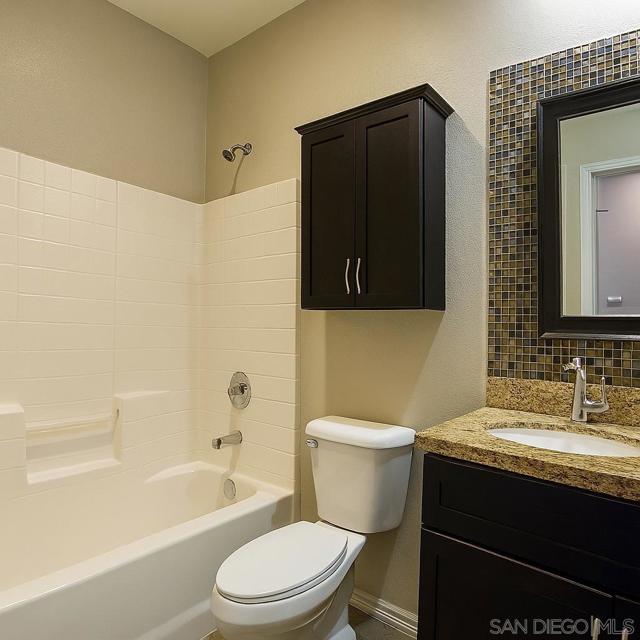 MLS #250036190SD image #10