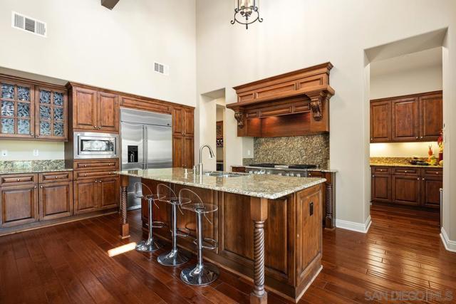 MLS #250036312SD image #11